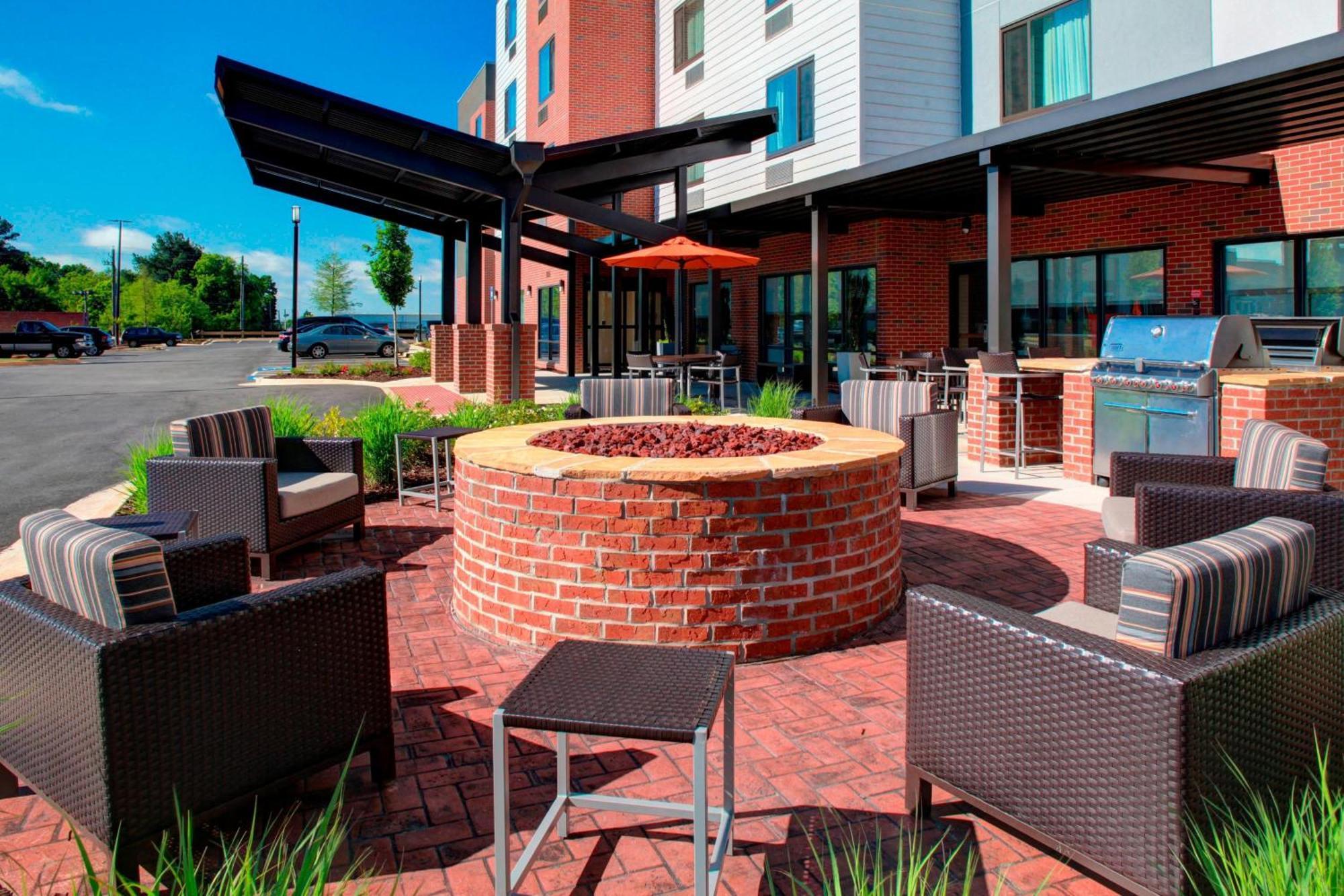Towneplace Suites By Marriott Macon Mercer University Kültér fotó